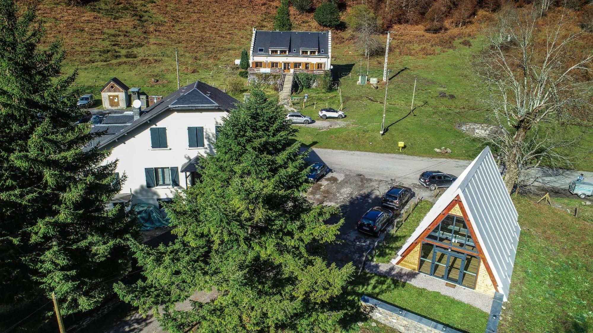 Hotel O Chiroulet Bagnères-de-Bigorre Buitenkant foto
